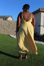 Load image into Gallery viewer, Sale Item!!! Golden Maxi Dress with Pockets