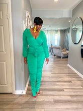 Load image into Gallery viewer, Sale Item!!! The Perfect Ruched Two Piece Set
